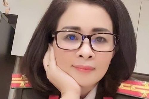 Nữ đại tá công an 'dỏm' lừa ca sĩ, luật sư hơn 9 tỷ đồng