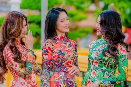 Người đẹp Sài thành thướt tha áo dài xuống phố chụp ảnh ngày 8/3