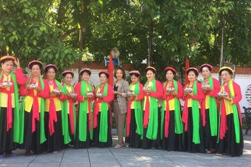 Nghệ thuật trình diễn dân gian 'Múa đèn chạy chữ' được công nhận Di sản văn hóa phi vật thể quốc gia