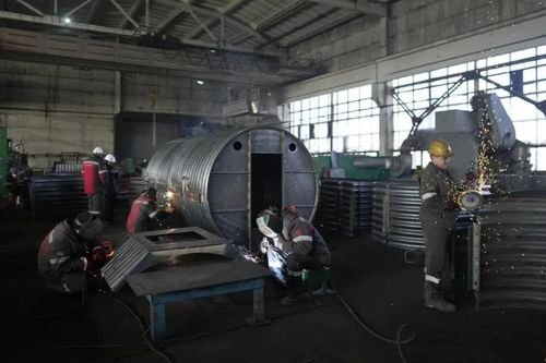 Nhà máy thép Ukraine tích cực sản xuất boong-ke cho tiền tuyến