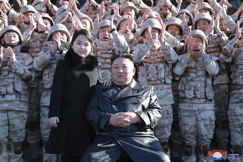 Tình báo Hàn Quốc xác minh thông tin về con đầu lòng của nhà lãnh đạo Triều Tiên Kim Jong-un
