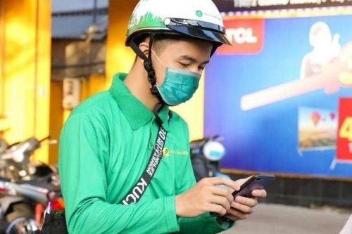 Shipper 'bội thu' ngày 8/3, tiền kiếm được bằng nửa tháng lương