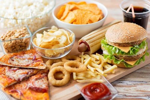 Người bệnh thiếu máu não nên kiêng ăn gì?
