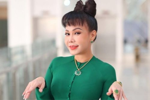 Việt Hương 'mát lòng, mát dạ' khi chứng kiến tình cảm fan nhí yêu thương