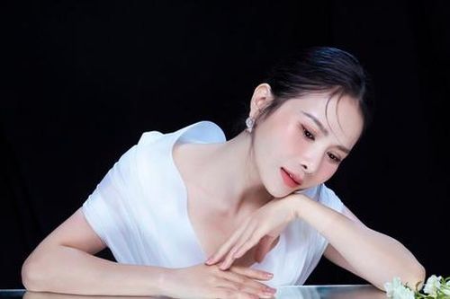 Ca sĩ Đinh Thành Lê: 'Con gái giúp chữa lành mọi vết thương'
