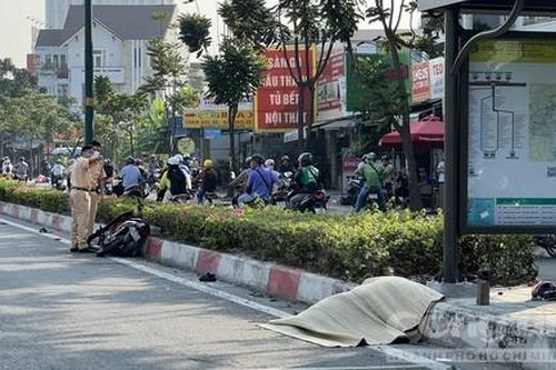 Nữ sinh viên trên đường đến trường bị tai nạn tử vong lúc sáng sớm