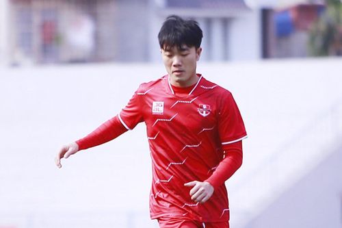 Xuân Trường: 'V-League nghỉ dài làm cầu thủ cảm thấy chán'