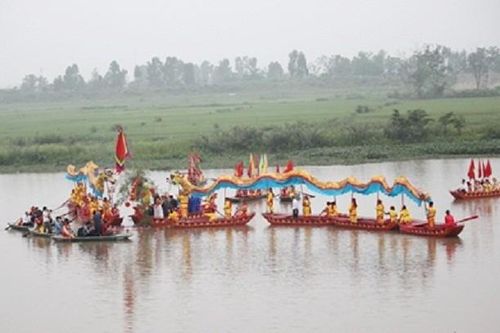 Hạn chế phương tiện đường thủy trên sông Hồng qua Yên Sở sáng 10-3