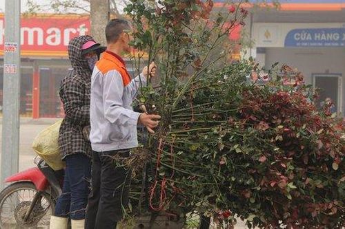 Tâm sự của những phụ nữ mưu sinh 'quên' ngày 8/3