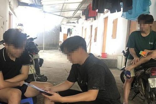 Luật không quy định việc phải trình sổ đỏ của chủ trọ khi đăng ký tạm trú