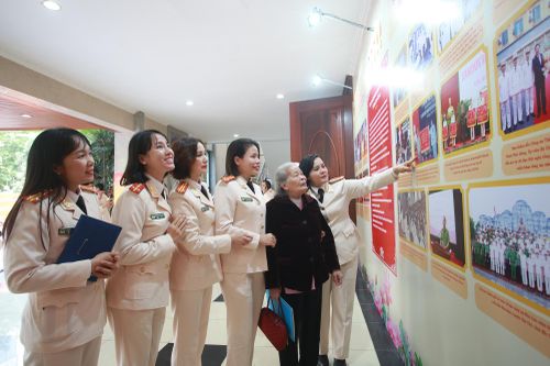Công an Thủ đô học tập, thực hiện Sáu điều Bác Hồ dạy