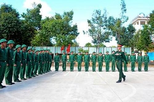 Khắc phục khó khăn, nâng cao chất lượng huấn luyện
