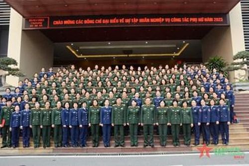 Gần 300 cán bộ tham gia tập huấn công tác phụ nữ trong Quân đội năm 2023
