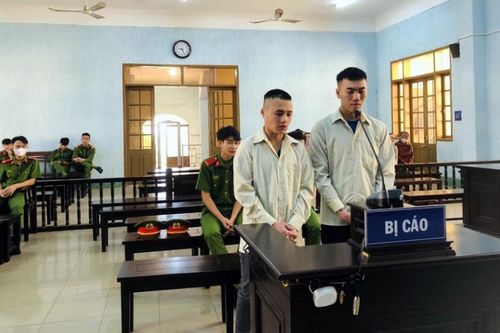 Đâm người từ mâu thuẫn bán thịt heo