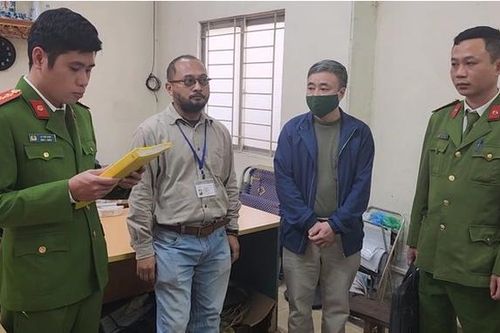 Bắt tạm giam Giám đốc Trung tâm Đăng kiểm 29-01S ở Hà Nội