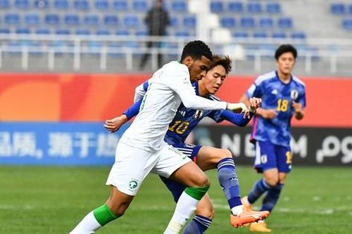 Đương kim vô địch U20 Saudi Arabia thua Nhật Bản, ngậm ngùi nhìn Trung Quốc đi tiếp