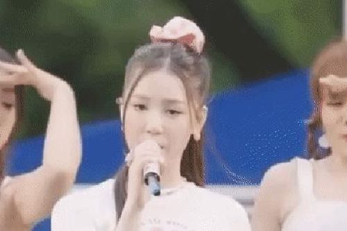 AMEE khiến khán giả 'say nắng' khi xuất hiện