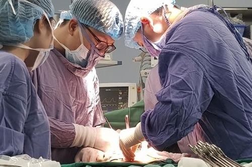 Đột quỵ não biến chứng khiến 'cậu nhỏ' cương cứng suốt 2 ngày