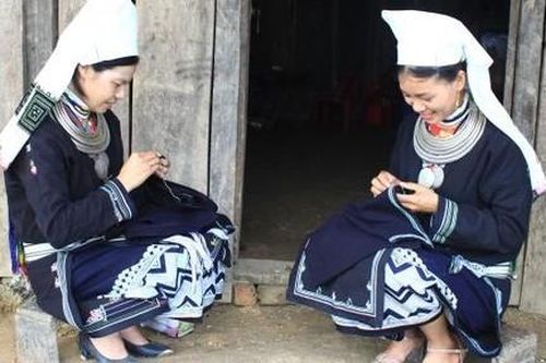 Trang phục của người Dao Tiền là di sản văn hóa phi vật thể quốc gia