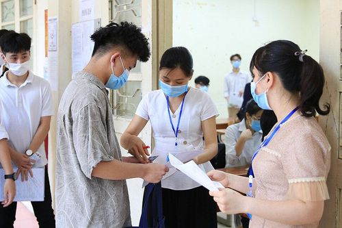 Học sinh lớp 10, 11 thi xét tuyển sớm vào đại học: Có cần thiết?