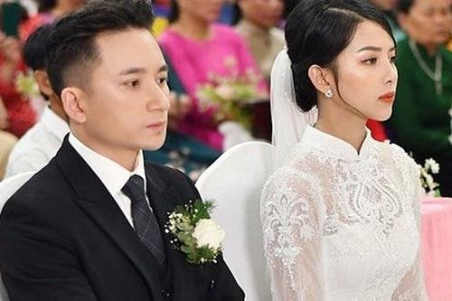 Vợ chồng Phan Mạnh Quỳnh đăng ký kết hôn sau hai năm cưới