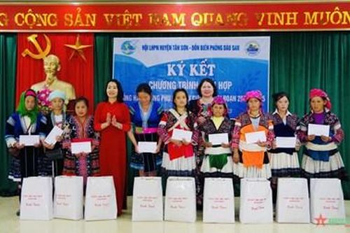Ký kết chương trình phối hợp 'Đồng hành cùng phụ nữ biên cương'
