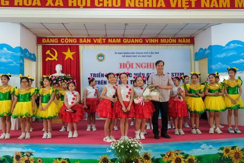 Khai mạc ngày hội Giáo dục STEM cấp tiểu học TP Cần Thơ
