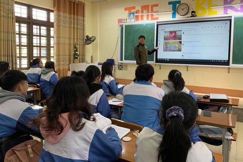 Bỏ lớp không chuyên trong trường chuyên có gây xáo trộn?