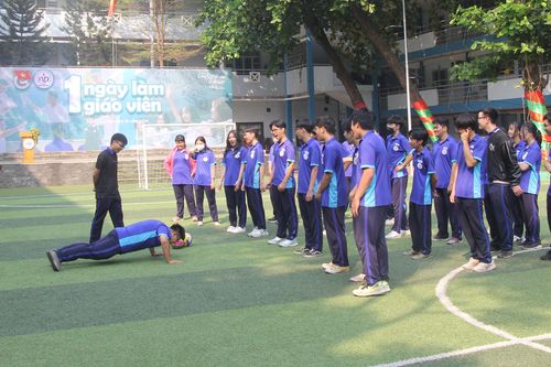 Học sinh hào hứng trải nghiệm 'Một ngày làm giáo viên'