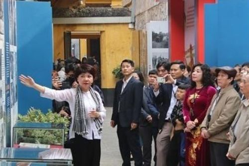Xúc động 'Phút hồi sinh' từ Di tích Nhà tù Hỏa Lò