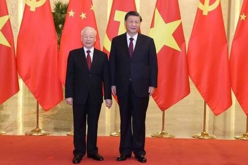 Lãnh đạo Việt Nam gửi điện mừng Lãnh đạo khóa mới của Trung Quốc