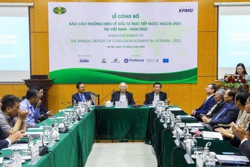 Báo cáo FDI 2022: Thách thức và cơ hội thu hút FDI xanh và chuyển đổi số