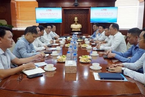 Hội Dầu khí Việt Nam và PVOIL hướng đến ký kết thỏa thuận hợp tác