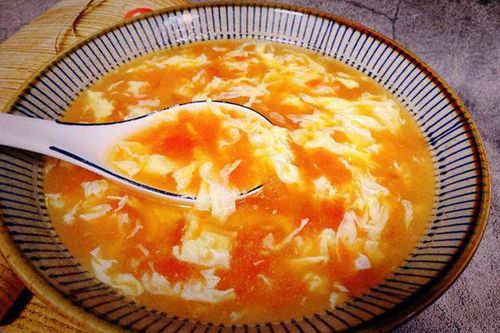 Cách nấu canh cà chua trứng không bị tanh, bổ dưỡng cho gia đình