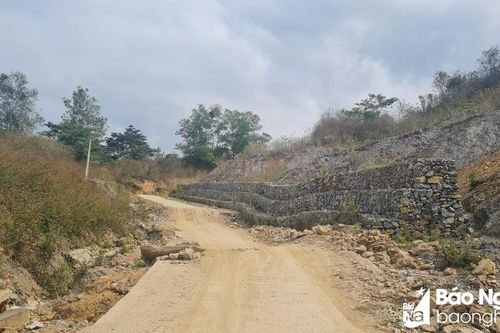 Bảo Nam - xa và khó