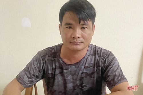 Vận động thành công đối tượng bỏ trốn ra nước ngoài về Hà Tĩnh đầu thú