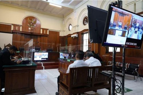 Indonesia: Tù 2 quan chức liên quan giẫm đạp ở sân vận động năm 2022