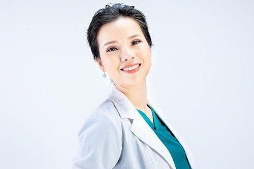 Tiktoker Dr Duyên 'mát tay' trong việc điều trị nhiều làn da hư tổn