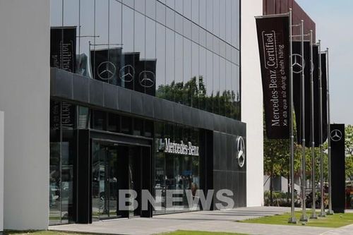 Ra mắt showroom Mercedes-Benz Vietnam Star Trường Chinh