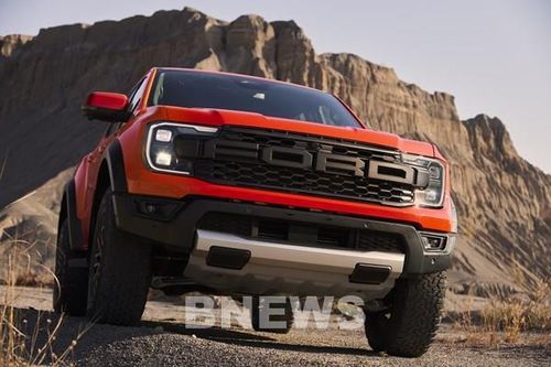 Ford Ranger Raptor Thế Hệ Mới hiệu năng cao về Việt Nam có giá từ 1,299 tỷ đồng
