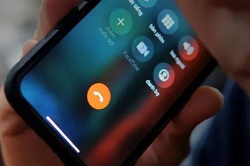 800 triệu biến mất 'trong vòng một nốt nhạc' sau cuộc gọi báo nợ cước điện thoại