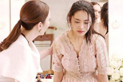 Cả nhà không ai ưa anh hàng xóm, thế mà chị dâu khuyên tôi yêu