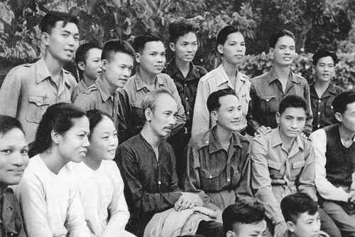 Lời Bác năm xưa: 'Phải giữ gìn giọt máu của đồng bào để xây đắp tương lai của Tổ quốc'