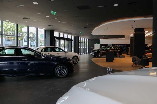 Mercedes-Benz Vietnam Star có showroom đạt chuẩn MAR2020 tại Hồ Chí Minh