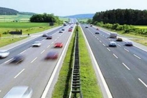 Chung tay làm đường cao tốc - cơ hội lớn cho phát triển liên vùng
