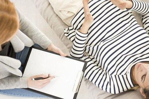 Ám ảnh sợ độ cao, sợ máu là bệnh gì?