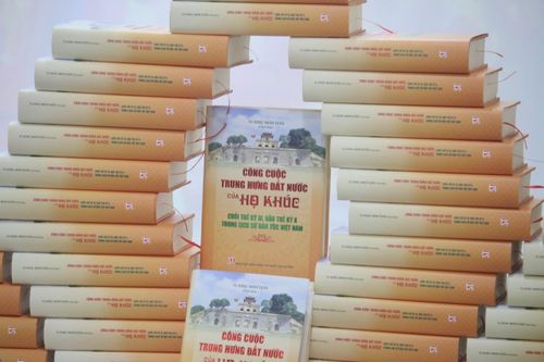 Cống hiến của dòng họ Khúc tại Việt Nam
