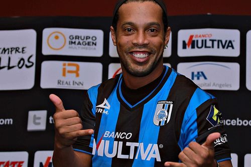 Ronaldinho có thể trở lại Mexico