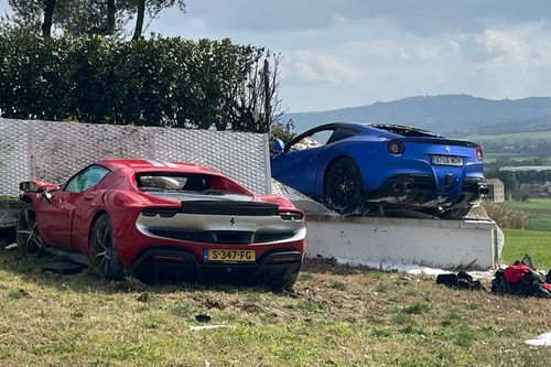 2 siêu xe Ferrari gặp tai nạn nghiêm trọng do đua xe trái phép