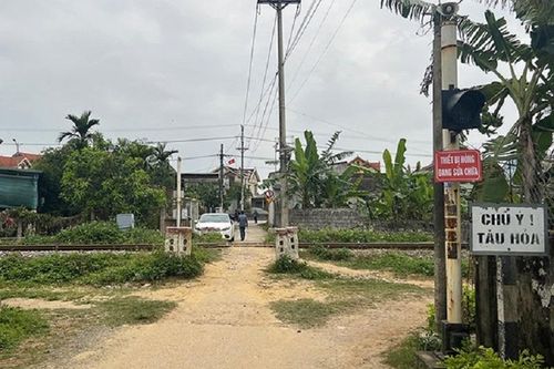 Quảng Bình: Qua đường sắt bất cẩn, một người bị tàu hỏa đâm tử vong